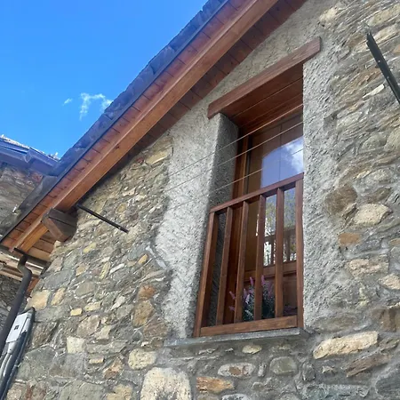 La Tana Dell'ermellino Holiday home Arliod